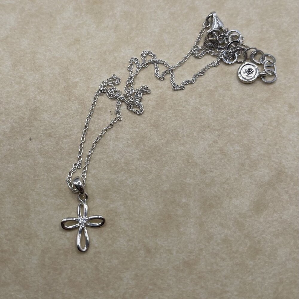 N3351 Silpada CROSS MY HEART necklace